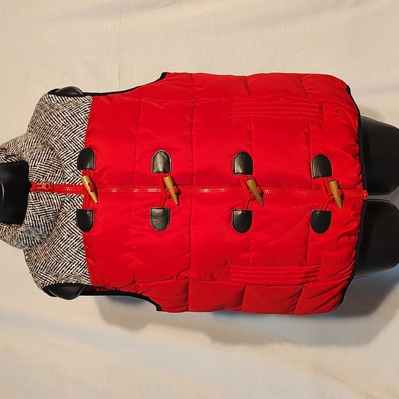 Ruff Hewn Jackets & Blazers - Women's red puffer vest by 'Ruff Hewn'. Size PXL